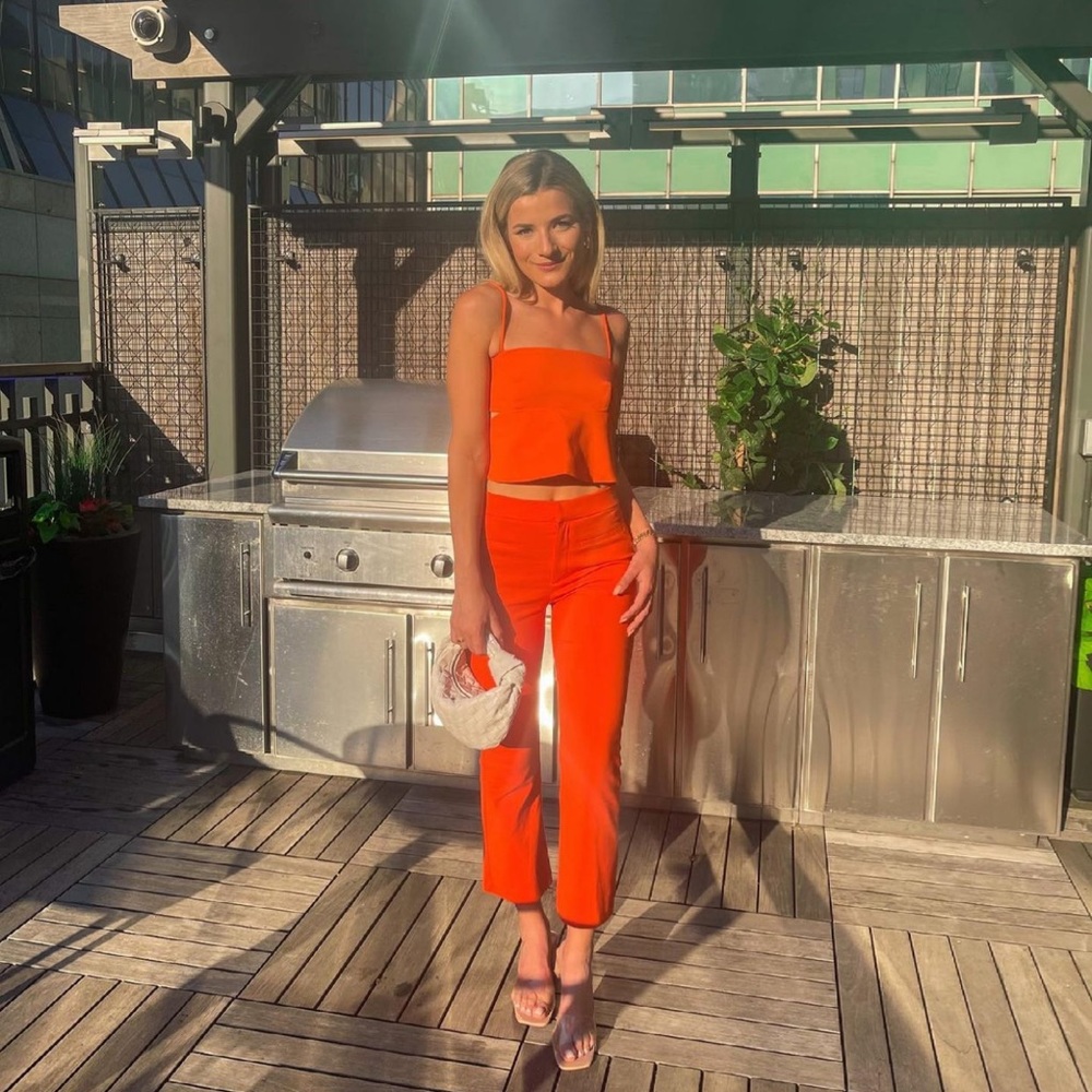 Zara Orange Kick Flare Crop Pants in Orange size small